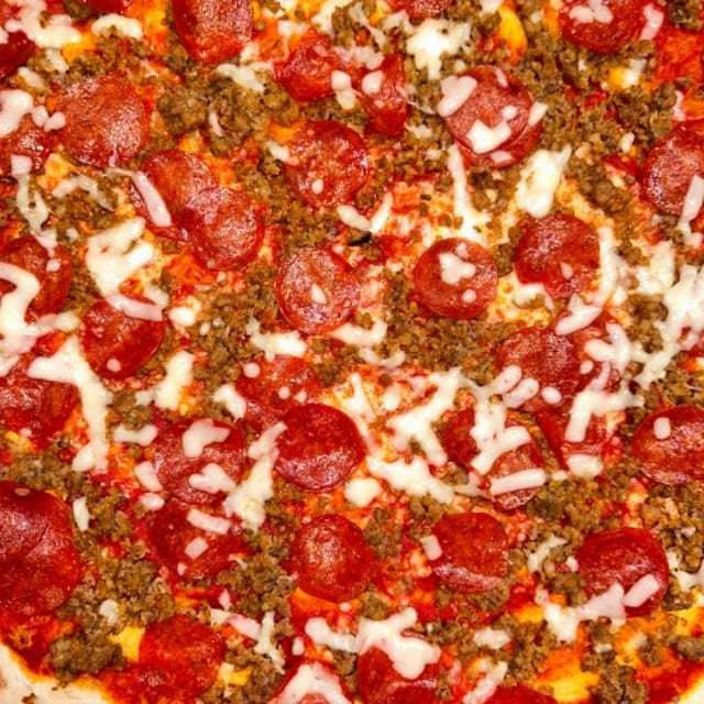 Pepperoni & Sausage Pizza Red Sauce).